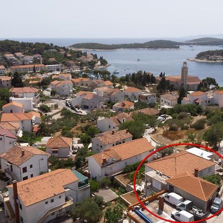 Apartments And Rooms With Parking Space Hvar - 15706 Hvar Town Exterior photo
