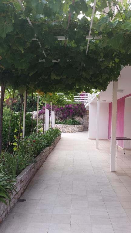 Apartments And Rooms With Parking Space Hvar - 15706 Hvar Town Exterior photo