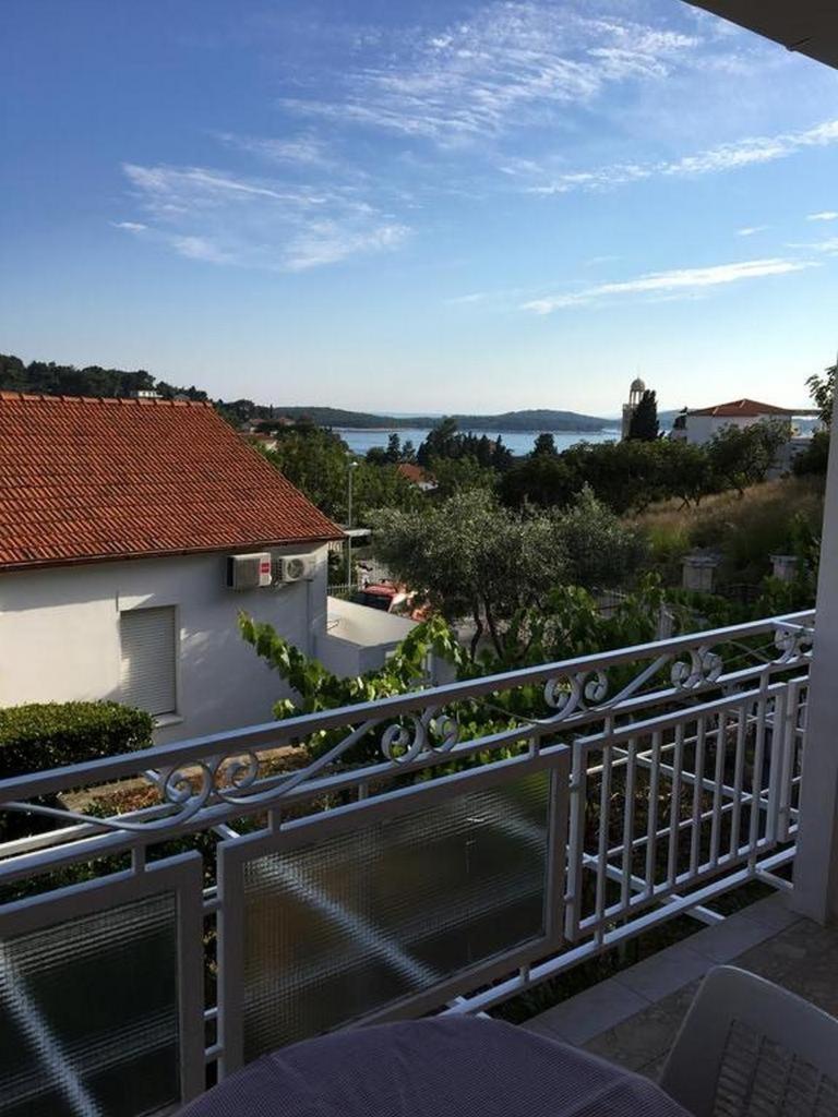 Apartments And Rooms With Parking Space Hvar - 15706 Hvar Town Exterior photo