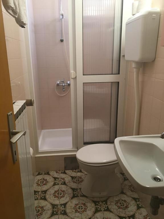 Apartments And Rooms With Parking Space Hvar - 15706 Hvar Town Exterior photo